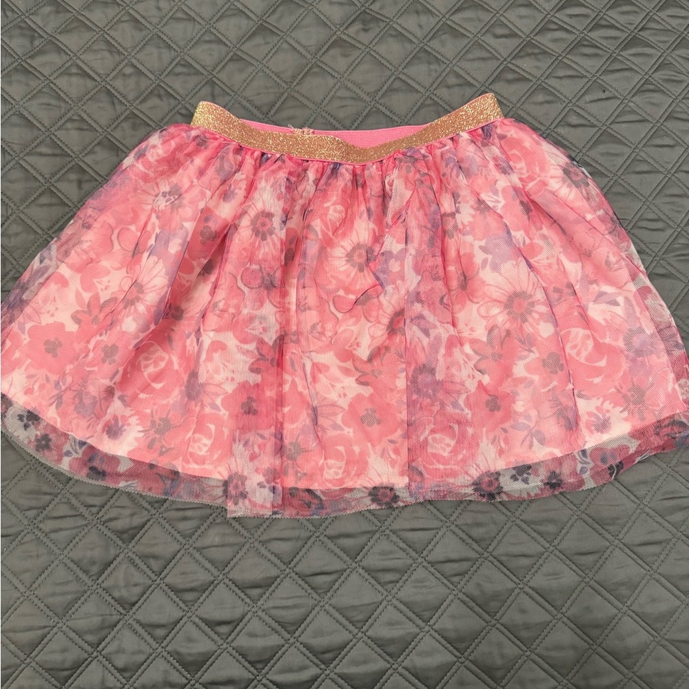 2/$12 NWOT- adroable girls skirt purchased at Bloomingdales